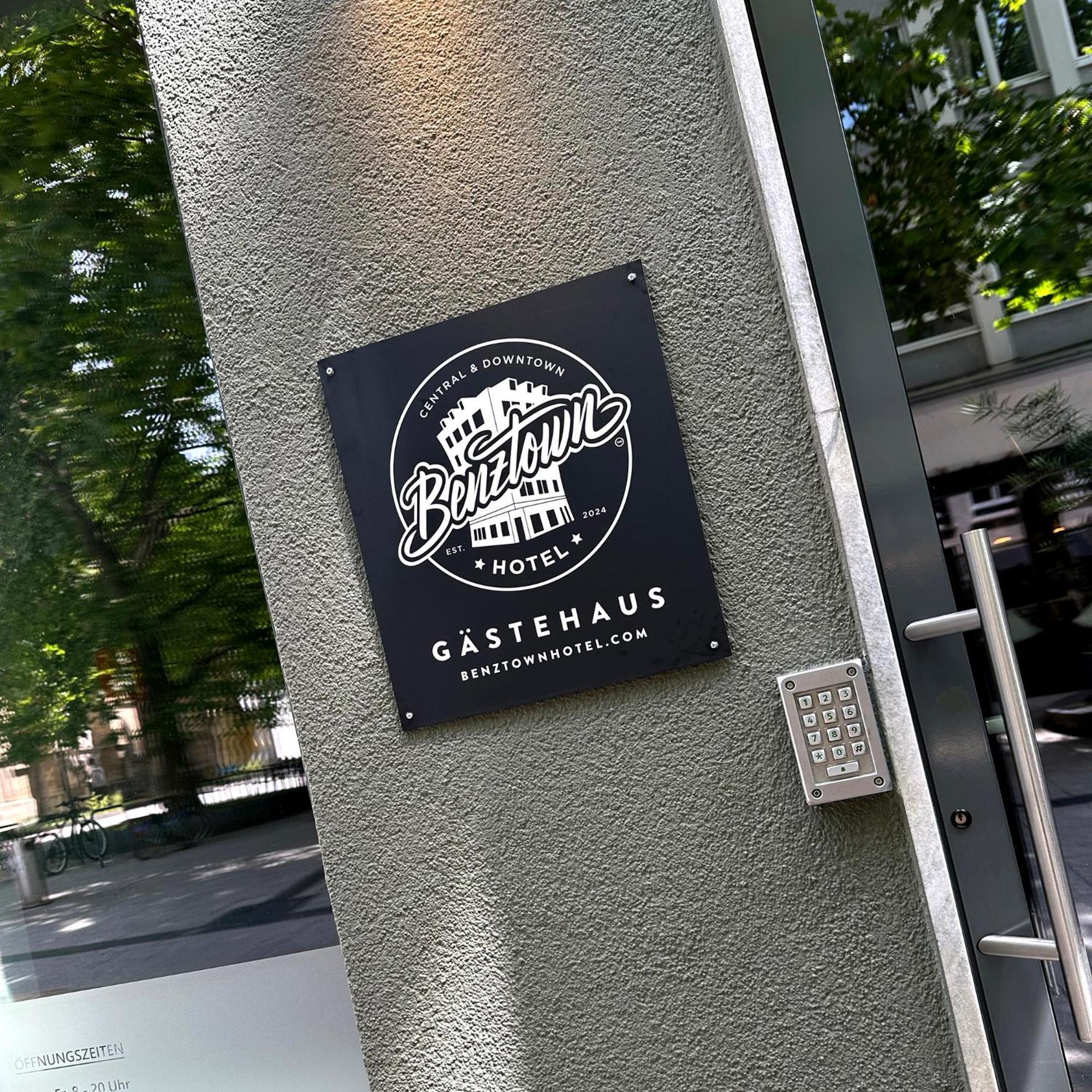 Benztown Hotel Gaestehaus Stuttgart Luaran gambar
